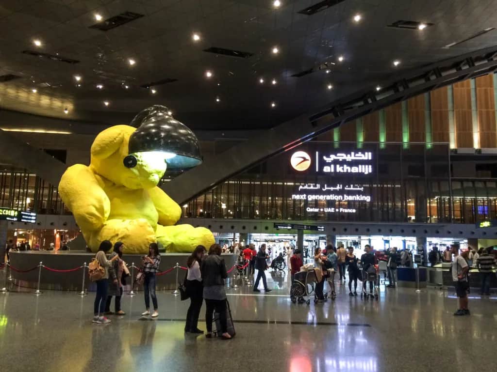 Co robić na lotnisku w Doha? Odkryj najlepsze atrakcje i usługi