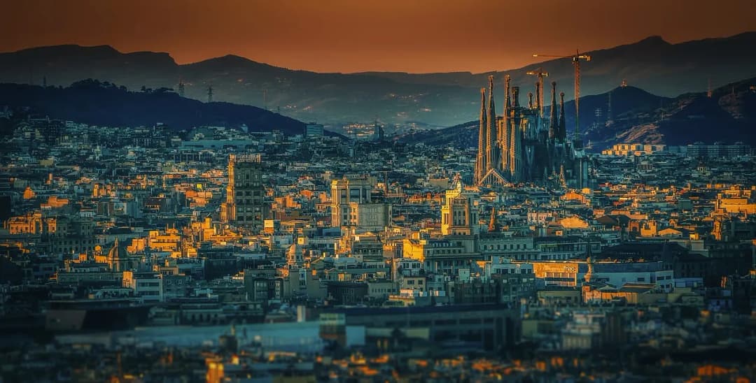 Co można przywieźć z Hiszpanii samolotem? Ograniczenia i porady